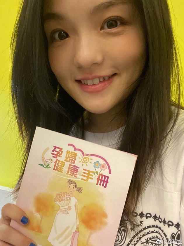 ���Ө